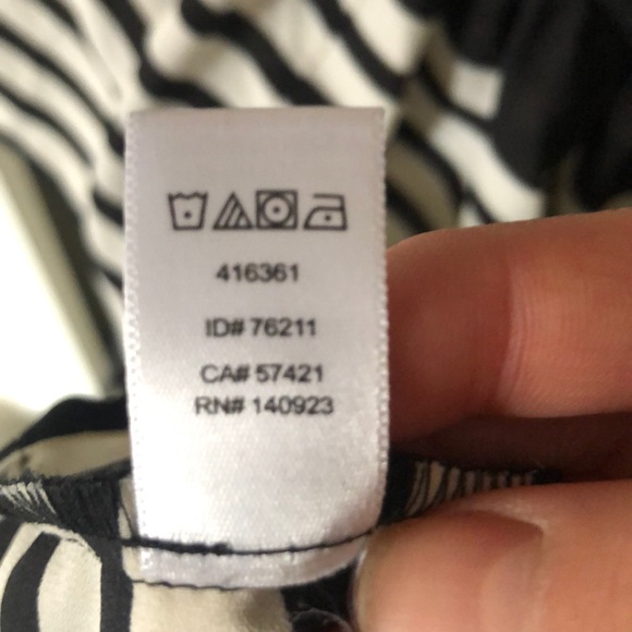 Like New Off Shoulder Modern Stripe Top - Picture 8 of 8